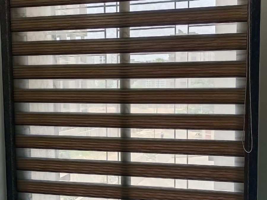 Brown zebra blinds with the stripes aligned, Surat — Royal Decor, Vesu, Surat